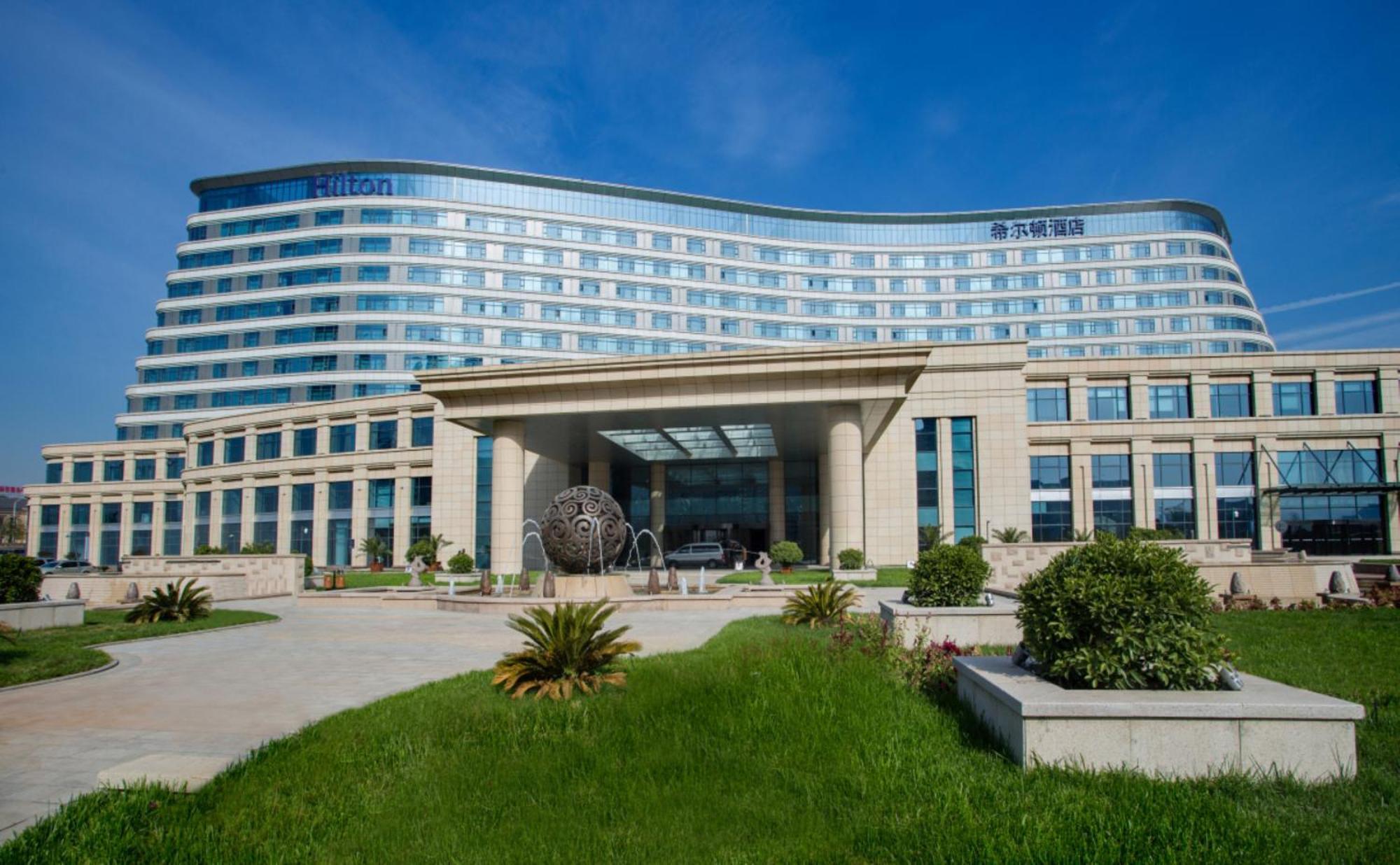 Hilton Urumqi Exteriör bild