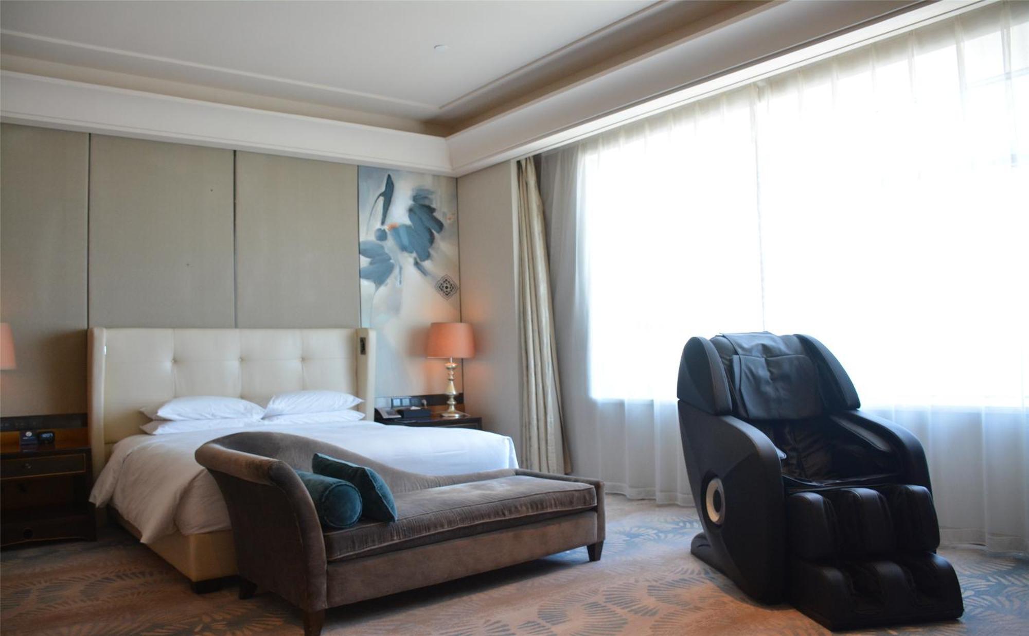Hilton Urumqi Exteriör bild
