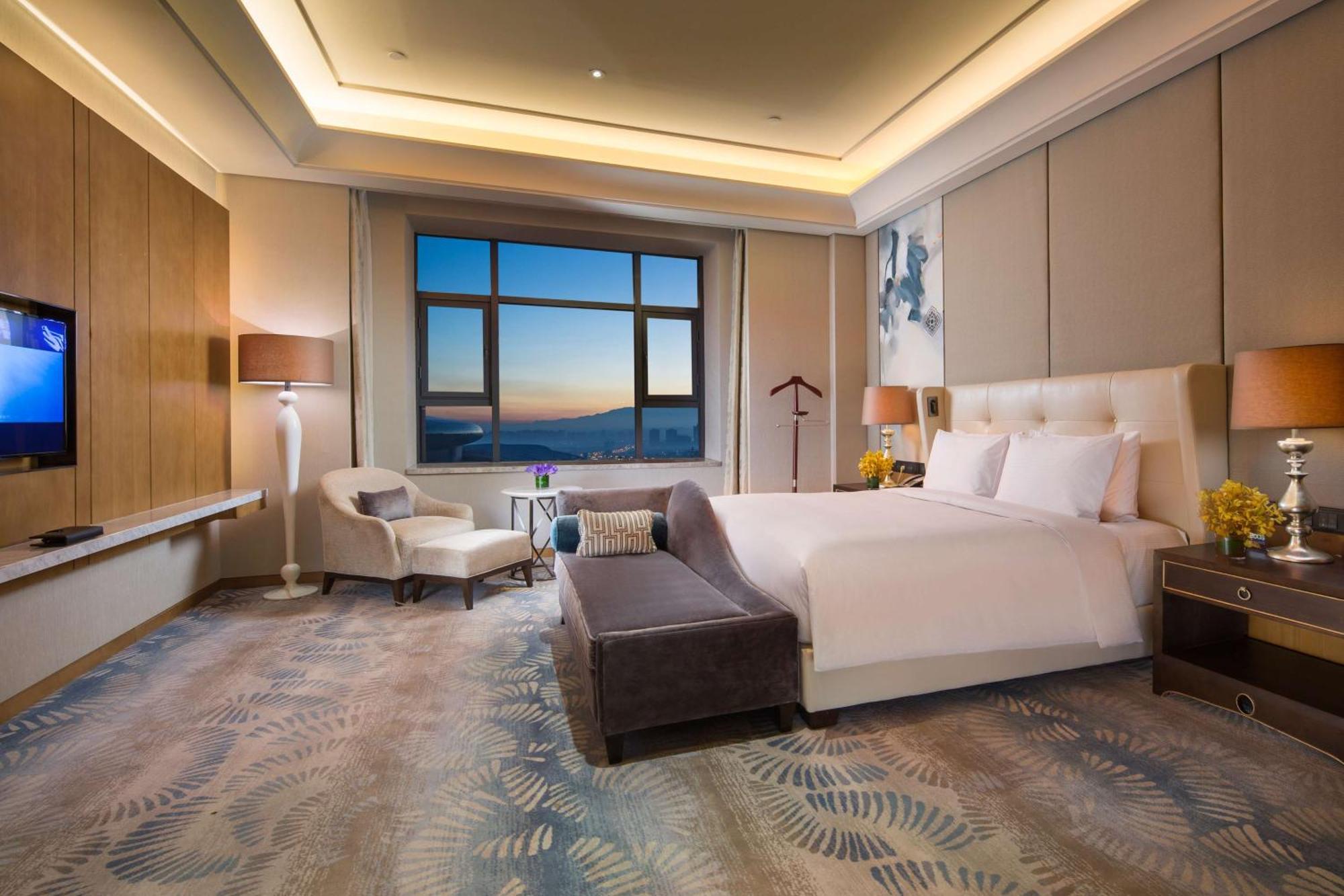 Hilton Urumqi Exteriör bild