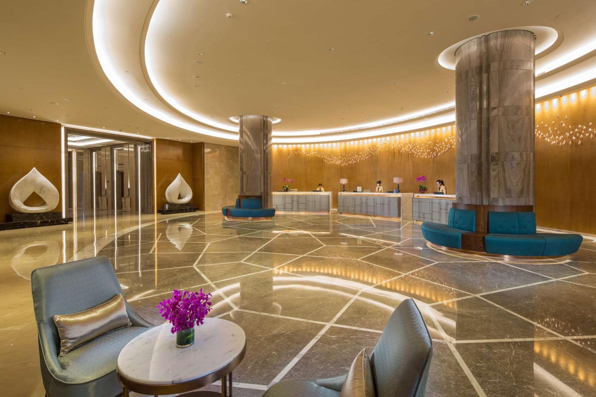 Hilton Urumqi Exteriör bild