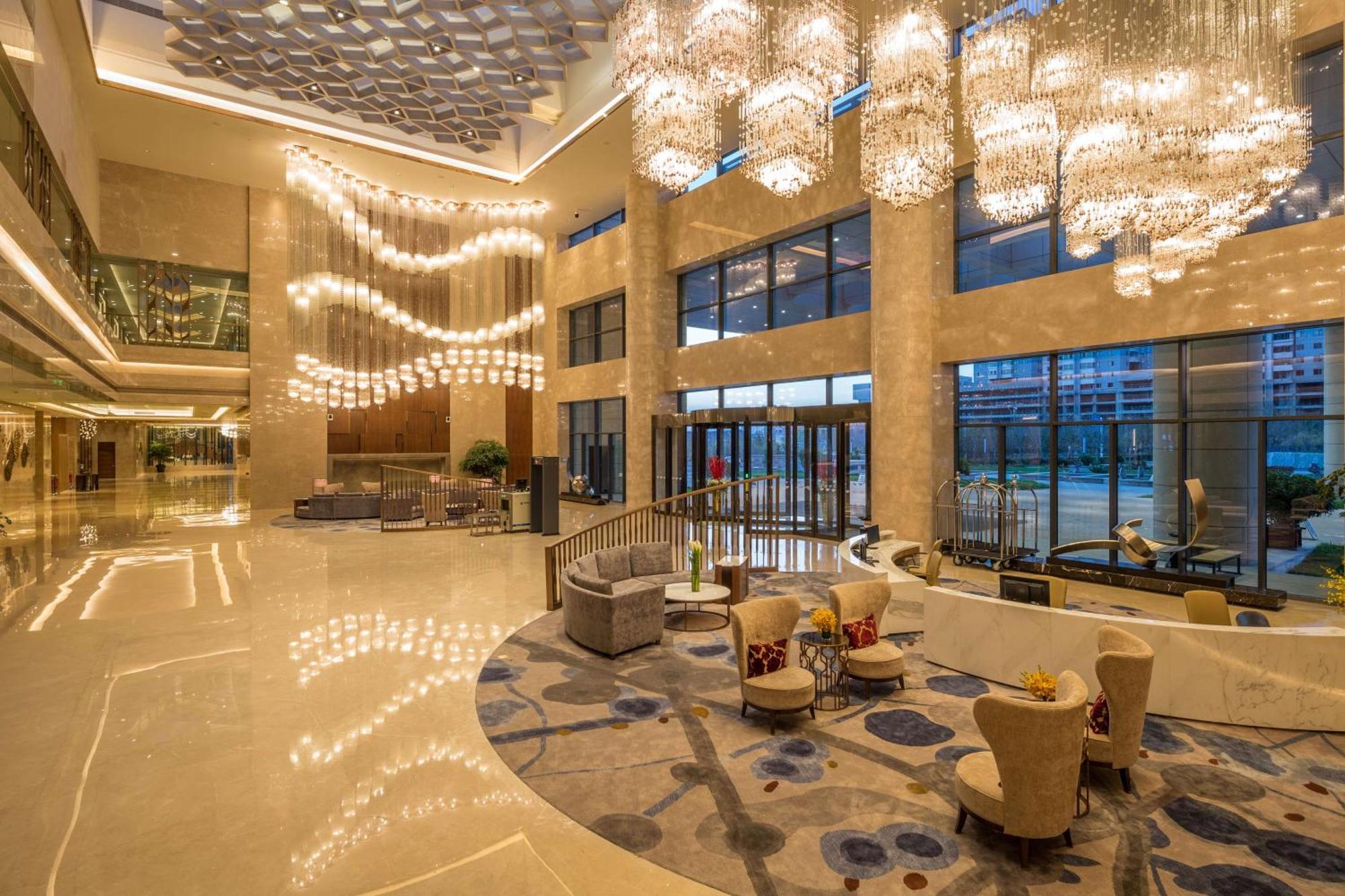 Hilton Urumqi Exteriör bild
